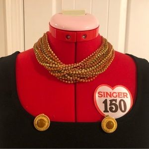 🎁 2 FOR $30 Vintage Jewelry Set Clip on Earrings and Matching Necklace